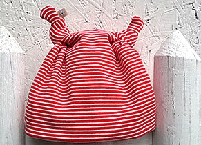 Halstuch mit Krönchen